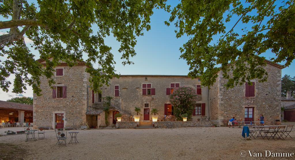 Gites Du Domaine Des Dames Vallon-Pont-dʼArc 외부 사진