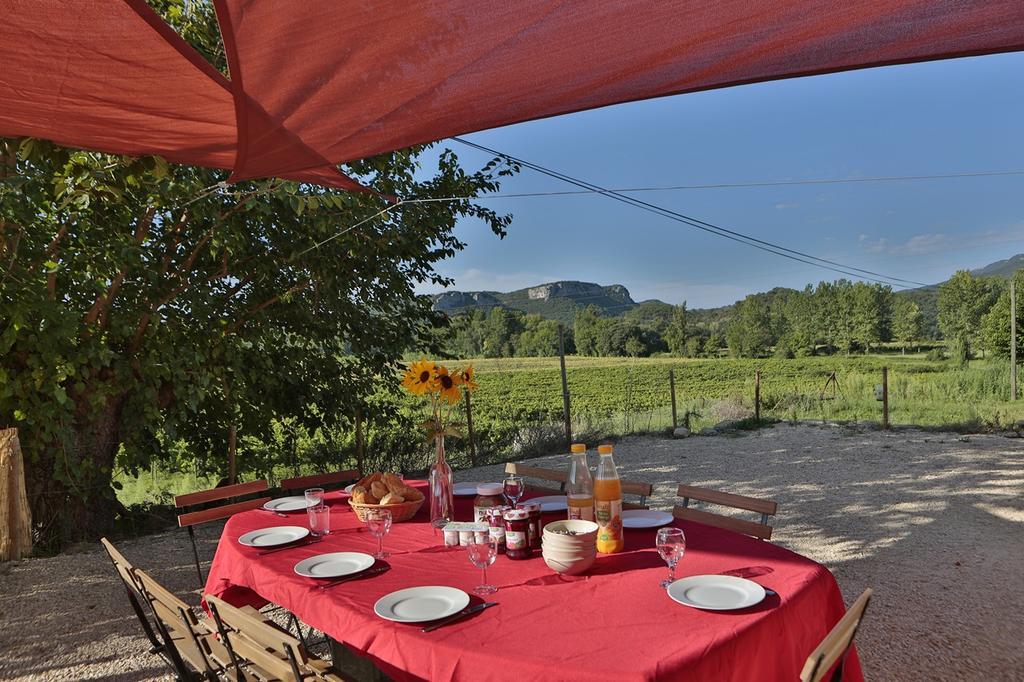 Gites Du Domaine Des Dames Vallon-Pont-dʼArc 외부 사진