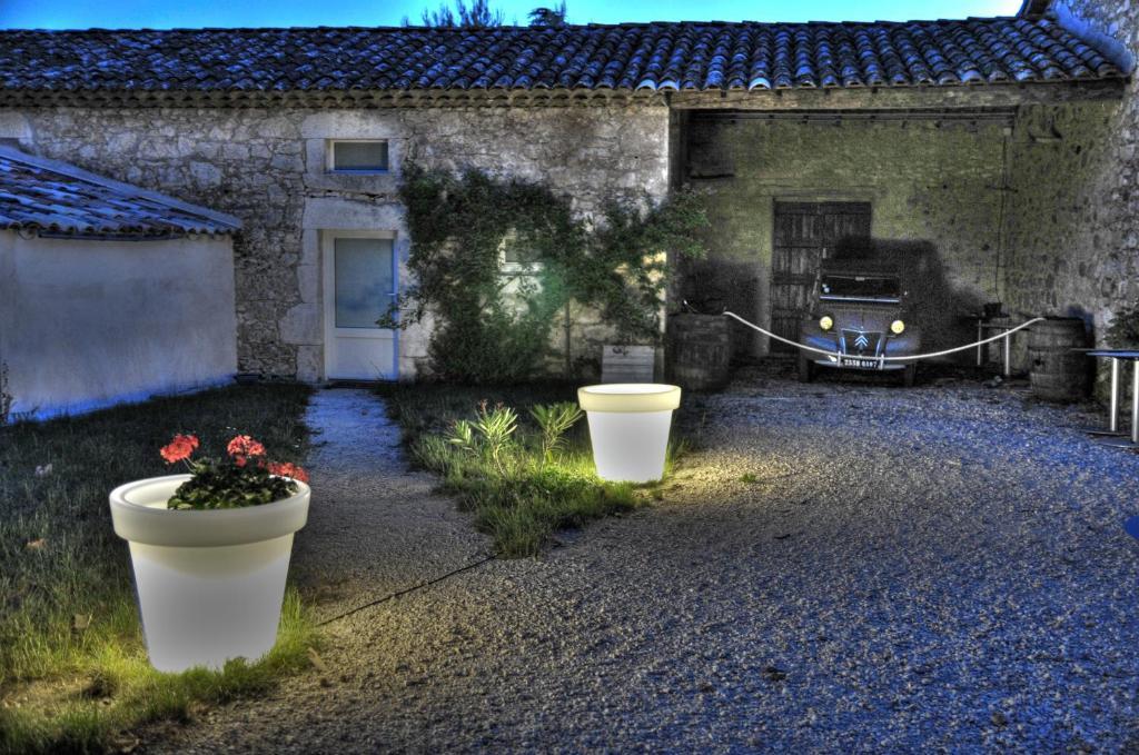 Gites Du Domaine Des Dames Vallon-Pont-dʼArc 객실 사진