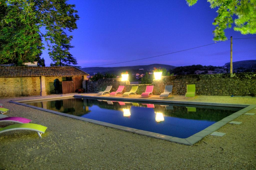 Gites Du Domaine Des Dames Vallon-Pont-dʼArc 객실 사진